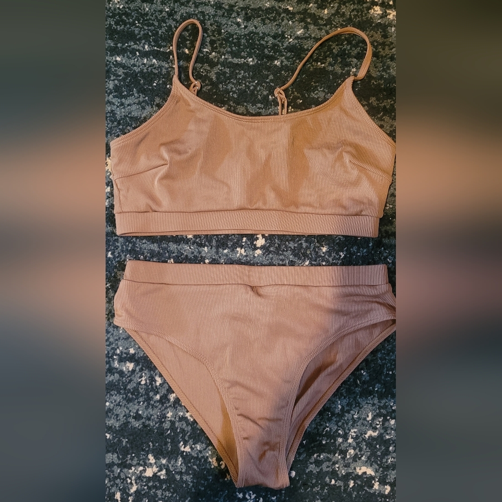 Cupshe Swimsuit M never worn